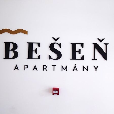 Apartman Nad Riekou Bešeňová Eksteriør bilde